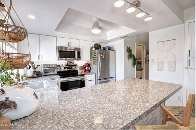 907 E SHOBE Drive, Tempe, AZ 85283