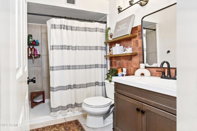 907 E SHOBE Drive, Tempe, AZ 85283