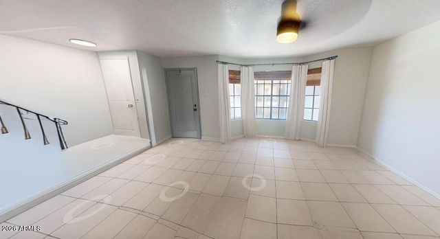 907 E SHOBE Drive, Tempe, AZ 85283