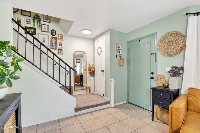 907 E SHOBE Drive, Tempe, AZ 85283