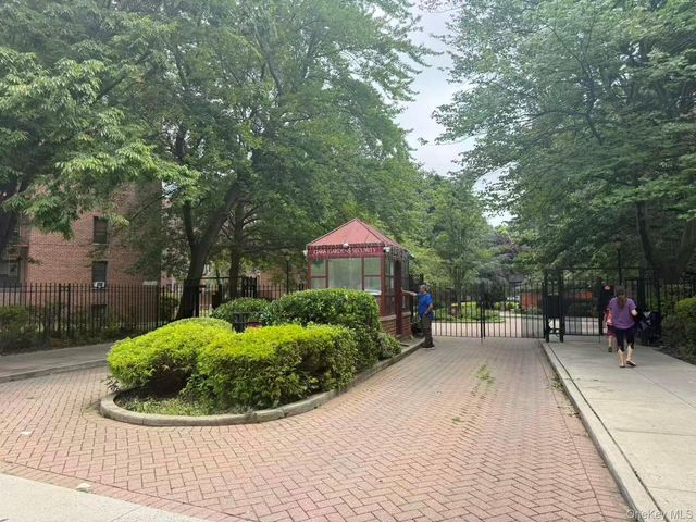 150-30 71st Avenue 2G, Flushing, NY 11367