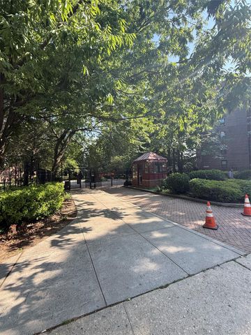 150-30 71st Avenue 2G, Flushing, NY 11367