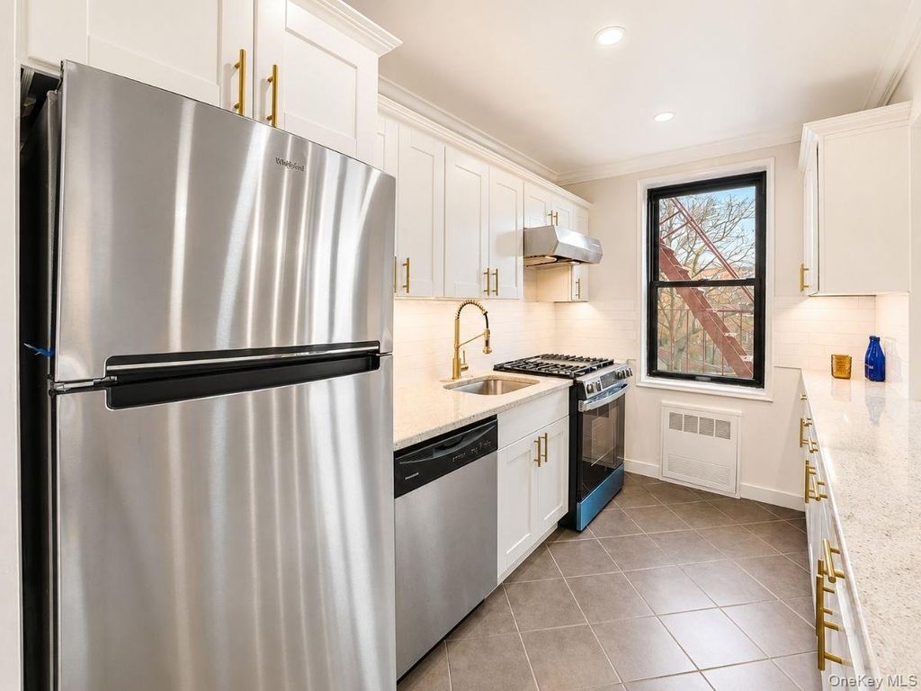 150-30 71st Avenue 2G, Flushing, NY 11367 — photo 4