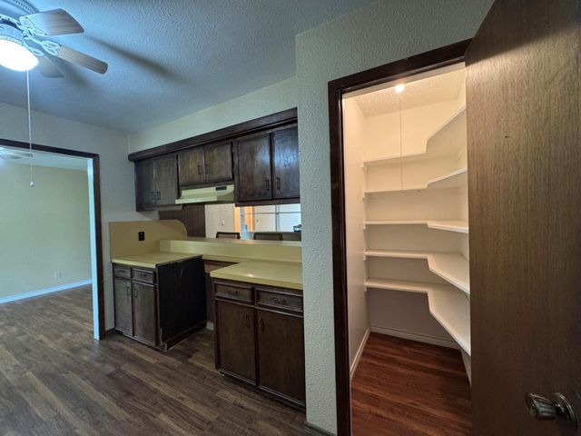 1609 Forrest Drive, Wharton, TX 77488