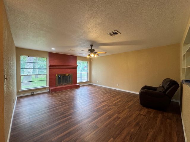 1609 Forrest Drive, Wharton, TX 77488