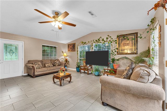 594 Madison 8650, Huntsville, AR 72740