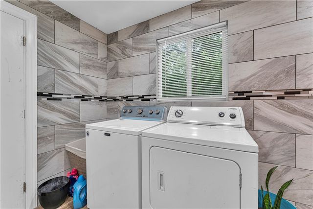 594 Madison 8650, Huntsville, AR 72740