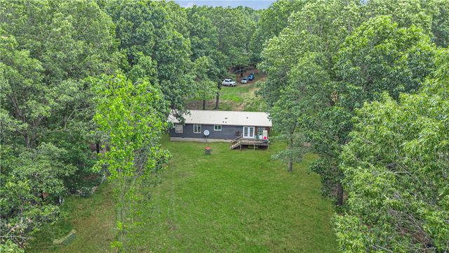 594 Madison 8650, Huntsville, AR 72740