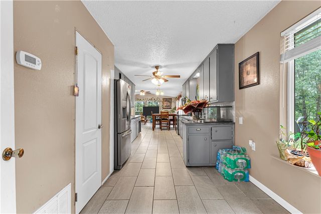 594 Madison 8650, Huntsville, AR 72740