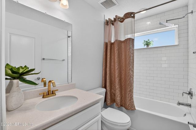 270 CLIFTON BAY Loop, St. Johns, FL 32259