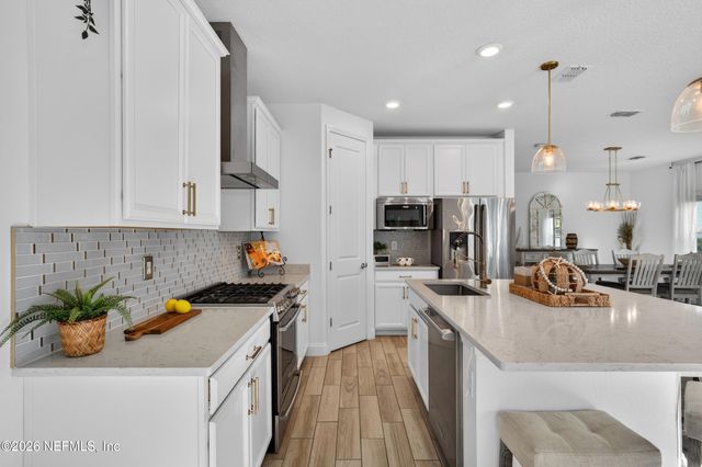 270 CLIFTON BAY Loop, St. Johns, FL 32259