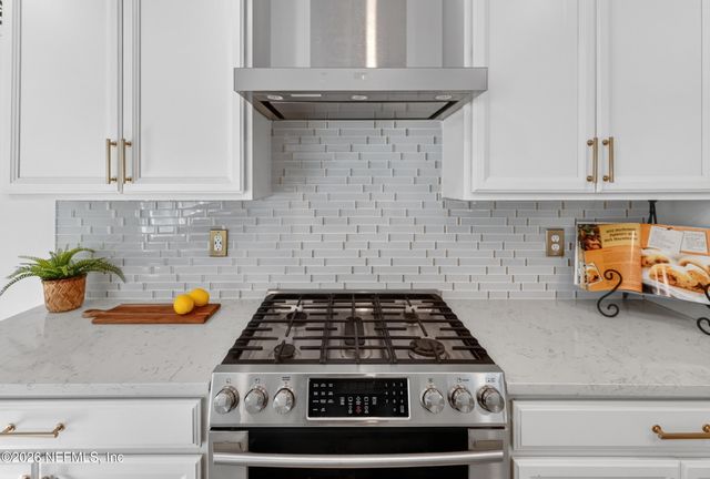 270 CLIFTON BAY Loop, St. Johns, FL 32259