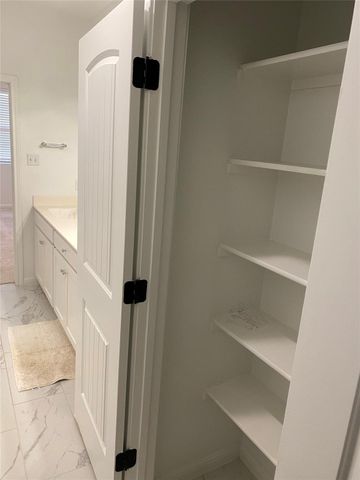 115 Lyrebird LN, Hutto, TX 78634