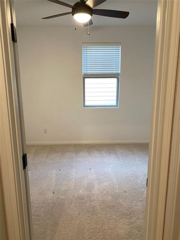 115 Lyrebird LN, Hutto, TX 78634