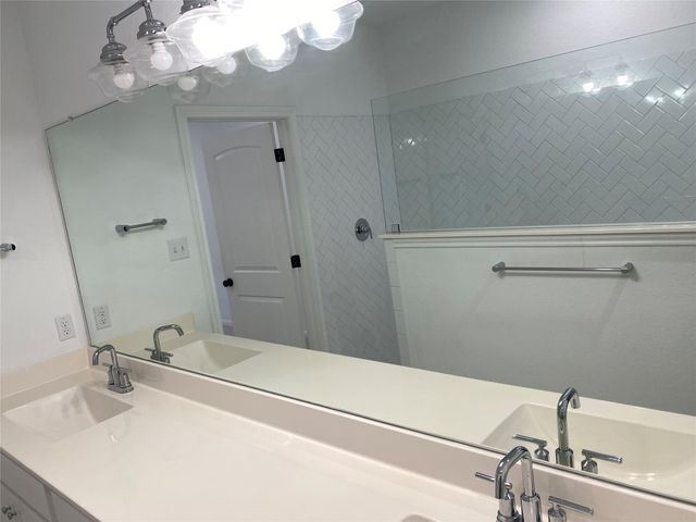 115 Lyrebird LN, Hutto, TX 78634