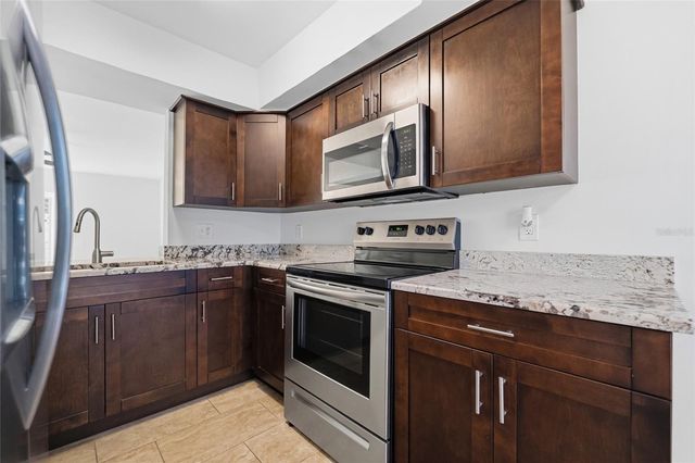 14011 NOTREVILLE WAY, Tampa, FL 33624