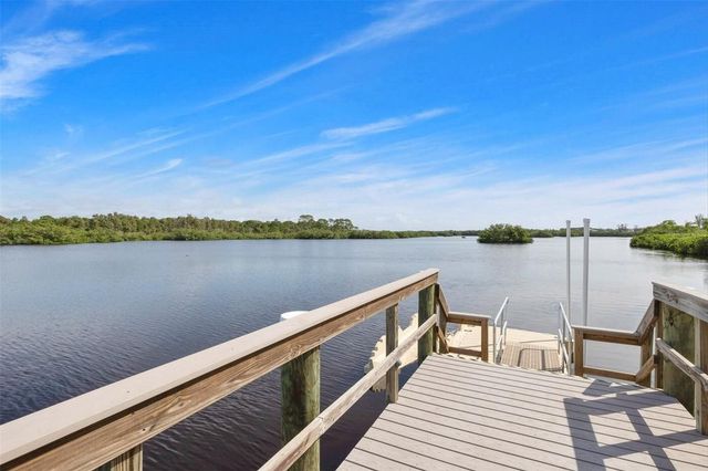 10301 CORAL LANDINGS LANE 5, Placida, FL 33946