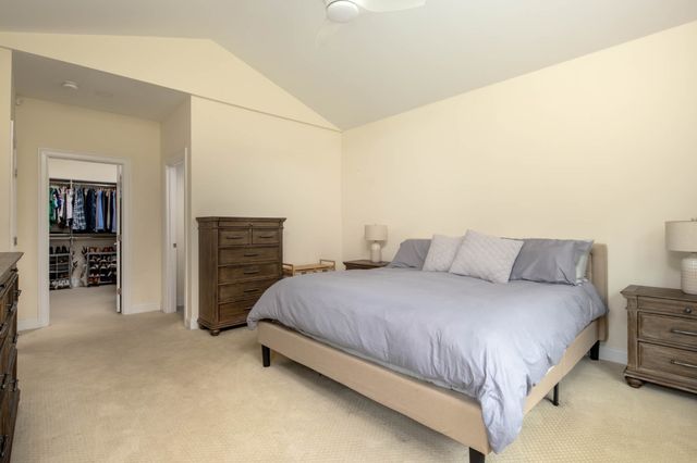 31 Split Rock Ln, Mattapoisett, MA 02739