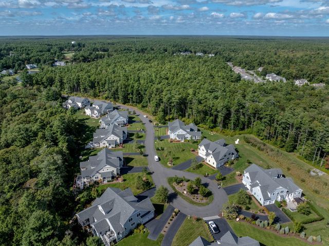 31 Split Rock Ln, Mattapoisett, MA 02739