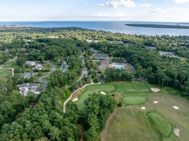 31 Split Rock Ln, Mattapoisett, MA 02739