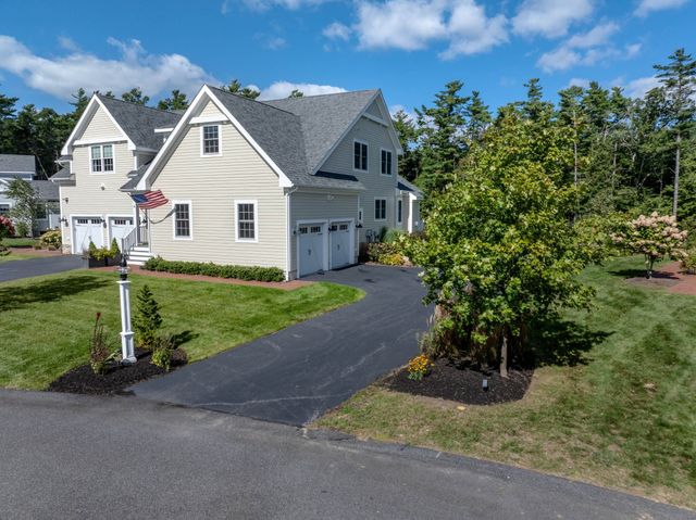 31 Split Rock Ln, Mattapoisett, MA 02739