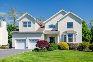 26 Hynard Place, Baldwin Place, NY 10505