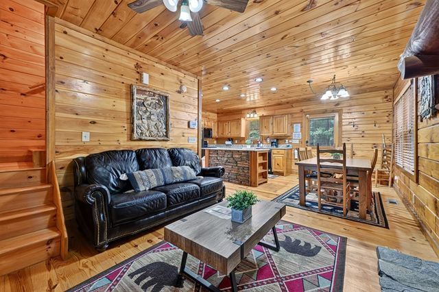 115 Fox Run Drive, Blue Ridge, GA 30513