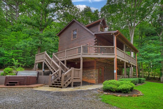 115 Fox Run Drive, Blue Ridge, GA 30513
