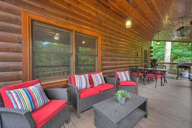 115 Fox Run Drive, Blue Ridge, GA 30513