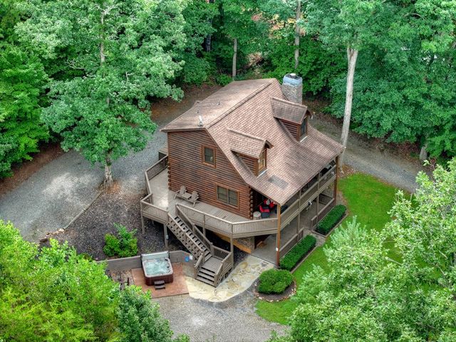 115 Fox Run Drive, Blue Ridge, GA 30513