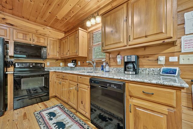 115 Fox Run Drive, Blue Ridge, GA 30513