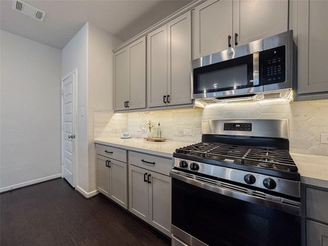 2382 Bishop Lagoon Way, La Porte, TX 77571