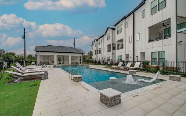 2810 Grand Fountains Drive B, Houston, TX 77054