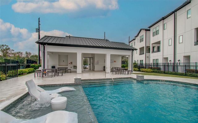 2810 Grand Fountains Drive B, Houston, TX 77054