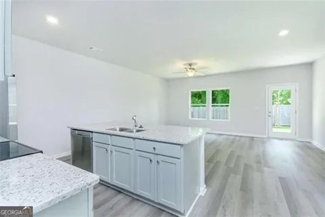 141 Village Green Drive NW, Adairsville, GA 30103