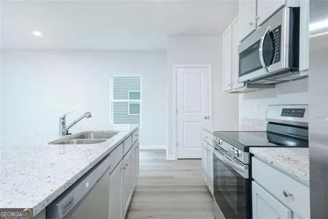 141 Village Green Drive NW, Adairsville, GA 30103