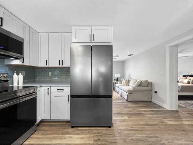 10011 46TH AVENUE W, Bradenton, FL 34210