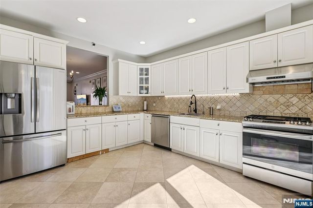 422 Hillside Avenue 5, Palisades Park, NJ 07650