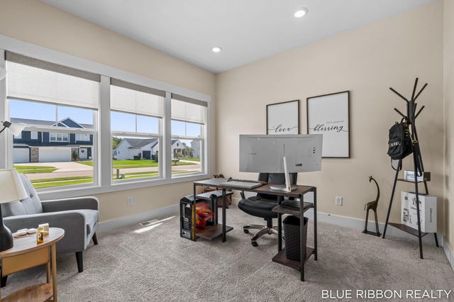 6683 Maria Drive, Georgetown Twp, MI 49426