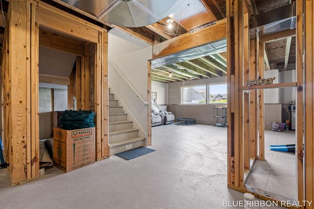 6683 Maria Drive, Georgetown Twp, MI 49426