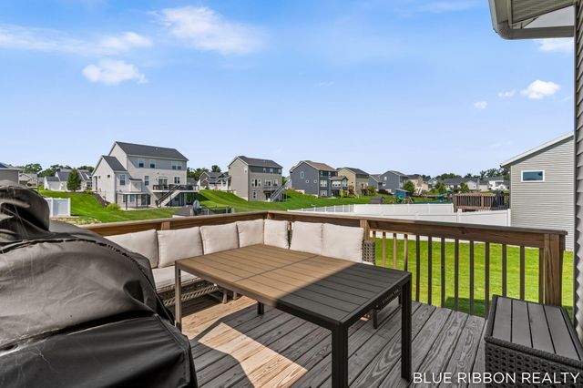 6683 Maria Drive, Georgetown Twp, MI 49426