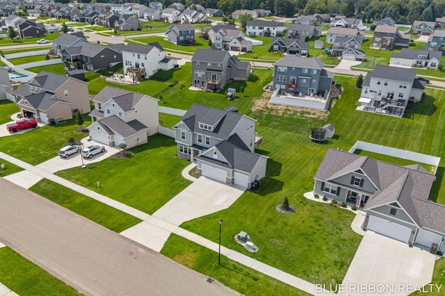 6683 Maria Drive, Georgetown Twp, MI 49426