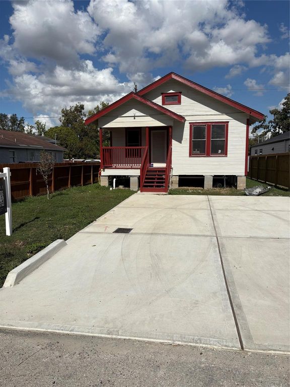 7807 Queen Street, Houston, TX 77028