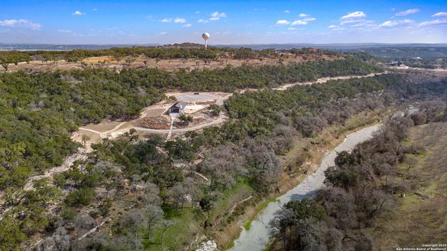 1019 Pristine Trl, Canyon Lake, TX 78133