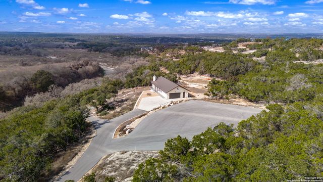 1019 Pristine Trl, Canyon Lake, TX 78133