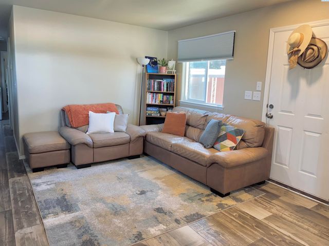 2021 Mahan Ave Spc L9, Richland, WA 99354