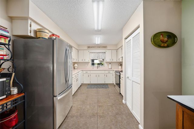 8762 SW 91ST STREET D, Ocala, FL 34481