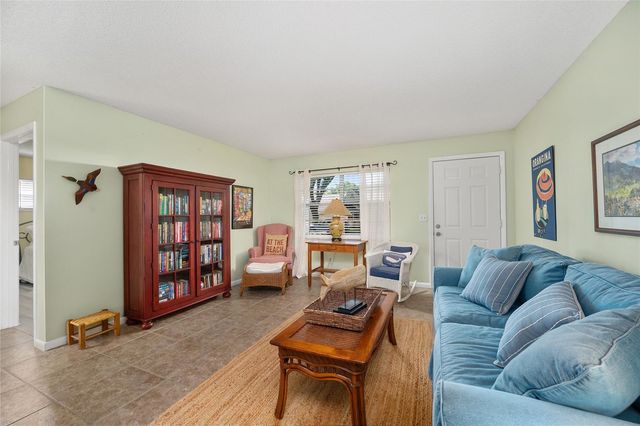 8762 SW 91ST STREET D, Ocala, FL 34481