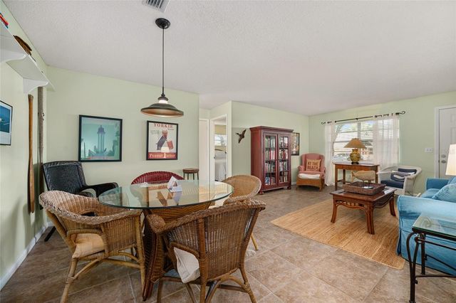 8762 SW 91ST STREET D, Ocala, FL 34481