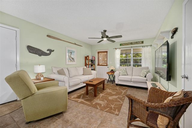 8762 SW 91ST STREET D, Ocala, FL 34481